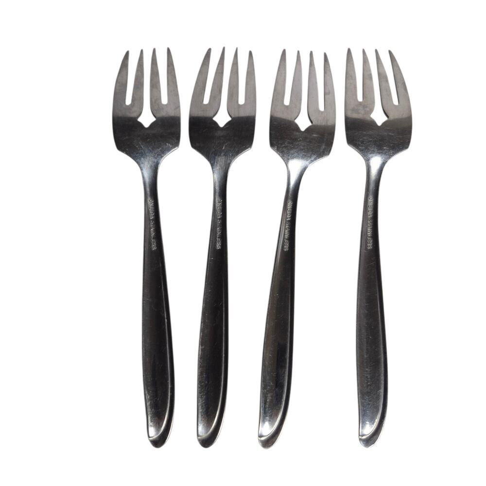 Vintage Oneida Sand Dune Pattern with Grooves Set of 4 Salad Forks Stainless